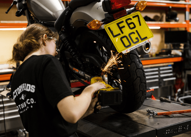 SuperBike Factory workshop: benches and tooling